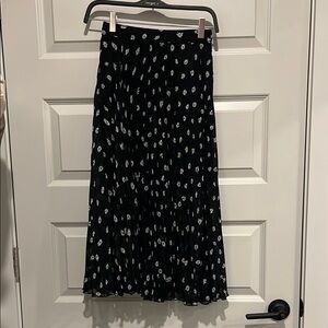 Abercrombie Black Floral pleated Midi Skirt